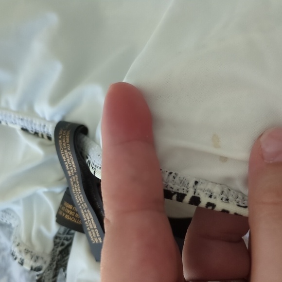 Vix Paula Hermanny Matching bikini set Romantic White Black Print With Gold - Picture 16 of 16